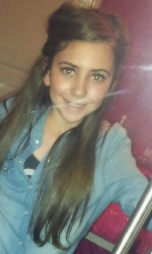 Follow my new account: @1EllieWhitehead