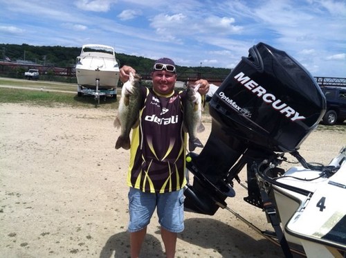 bigbass110's profile picture. 