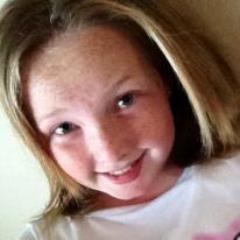 I LOVE JUSTIN BIEBER AND HARRY STYLES AND I LOVE GOING SHOPPING WITH MY MUM AND MY FRIENDS!!!(: XOXO