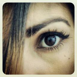 Photo-retoucher and Graphic Designer. Photography lover, night owl, & Chicharrera de corazón.