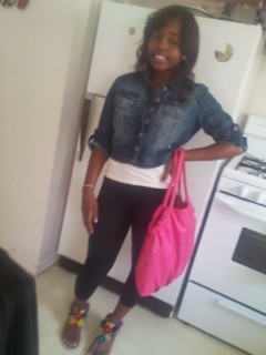 gorgeous & intelligent young lady w| a mind no one will ever understand & a ♡ full of pain. idont trust a soul cus in the D its cold. FreeGoon&Carlton #ripTYREE