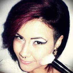 Sou cabeleireira, pra kem nao conheçe minha pagina no face http://t.co/F4g0ASn3Aw :3