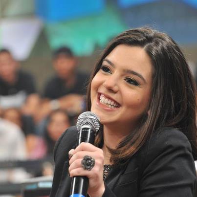 Contar os dias pra te ver, correr em direção ao seu sorriso, pensar em um possível encontro. @_gialncellotti 3
