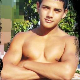 Oqe naum me derruba , me deixa mais forte...!