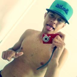 Eu sou humilde sou batalhador, Também tenho os meus erros sou filho de Deus ♪  [...]