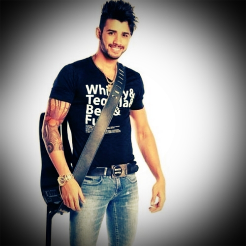 ∞ Pois se me perguntar , quem eu respiro é voce .. @Gusttavo_Lima s _/_/_