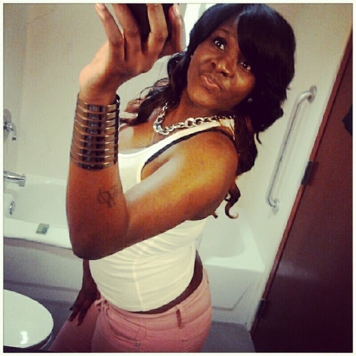 Eightteen . SINGLE ♡. Living & Loving Life ! IG:sogorgeousniq RIP Kenny & Tyree♡