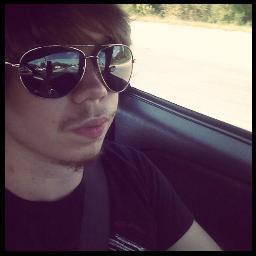 devrock1's profile picture. Live in KY, graduated 2011. Working for a living unfortunately but life's still sweet ;D