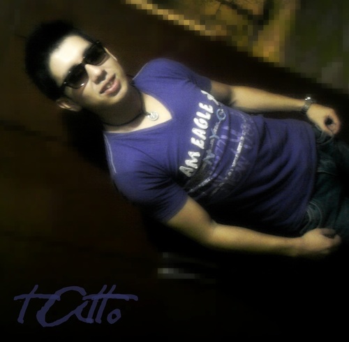 Compositor y arreglista musical, disfruto la vida, me gusta ser full buena onda! mi corazón le pertenece a Marielitos Orellana