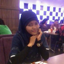 refi_kartika's profile picture. asik