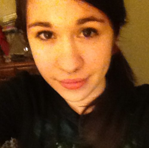 A lady who loves languages, books, music, Doctor Who, and technology.