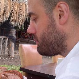 Herkes yalan söyler, bazıları ihtiyac duymaz.