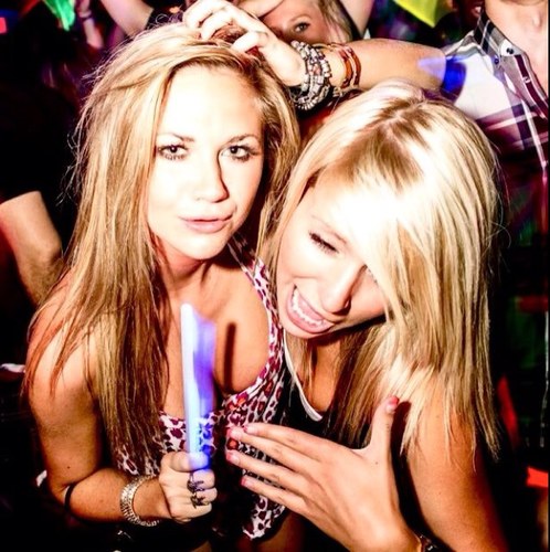 goldenliv's profile picture. 