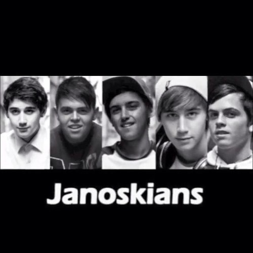Janoskians r my life please follow me i will die in the biggest ac in the world❤❤❤