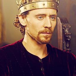 Fan of Hal/Henry V, Magnus, Edward and Oakley who turns into Tom.Lover of William Shakespeare.