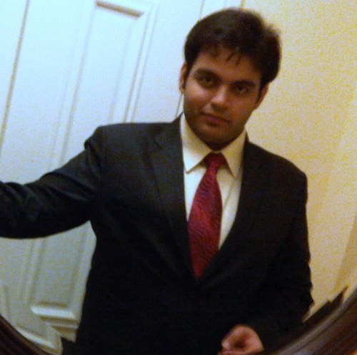 gadget freak.. computer geek.. wisdom reeks... who is that?? thts me