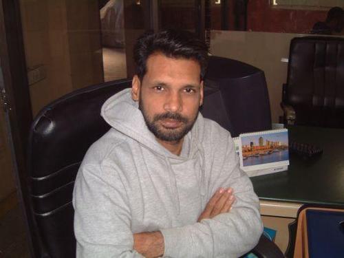 Aamirdabeer's profile picture. 