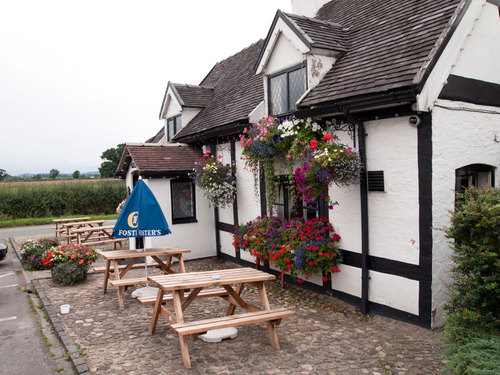 Traditional country pub and B&B, located in the heart of Cheshire. Offering good food, real ales and a warm welcome to all.