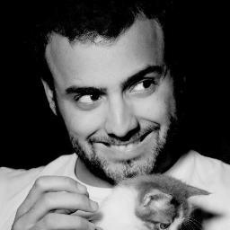 themoshi's profile picture. voyageur temporelle , Optimiste , geek , marveliste et dccomiste