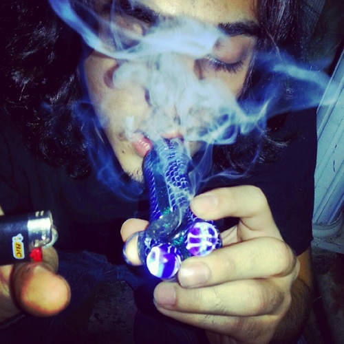 methhead coke junkie, ive been hooked since... naaaa i just smoke pot :) i be hiiiii