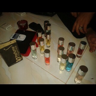 Official twitter IN Pafrume Fragrance Padang, 35ml just 70k, Minat DM atau hub. 083181732969 / whatsapp. 085263970440 .

pin  2722900C
