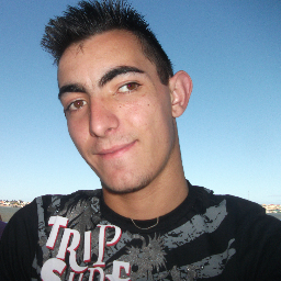 AlexCampos50's profile picture. Geminiano, de bem com a vida, gosto de sair com amigos e curtir muitas baladas, sou gay passivo e não aceito que falem de minha religião que amo de coração.