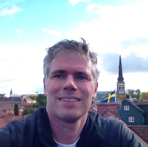 Prof in Applied Mechanics at Uppsala University. Interested mechanics of materials like composites, wood, biobased materials, biomaterials, coatings, etc.