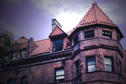 Blog dedicated to creepy events and establishments in cities around the U.S.