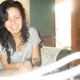 lembrando do teu sorriso que é o que me faz sorrir. Vitoõr Neque.