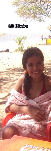 Ela é Diferente,Ela é Engraçada,É Inteligente e também é bem humoorαdαα sz'