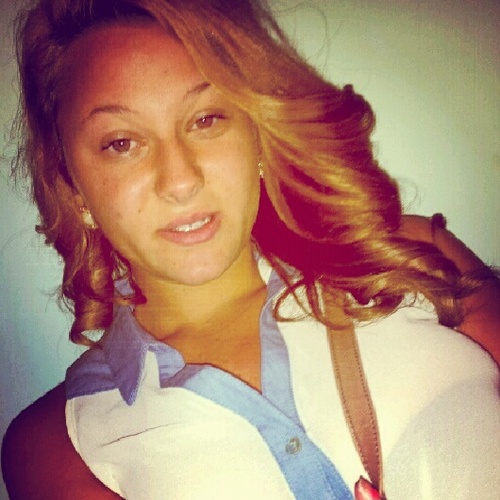 Georgieana ,17, #Single , #Italian , Fuck the bullshit just have fun :P