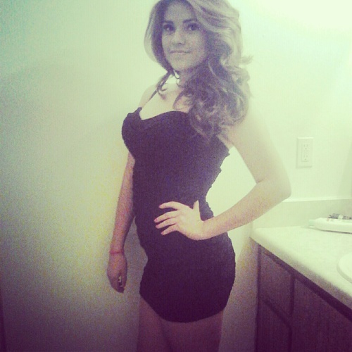 Follow me & @FxcknBiancaa (: