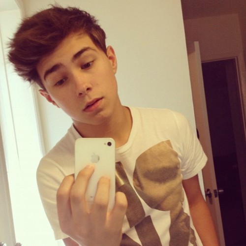 My name is jose , I am funny , follow me and get to know me ? :')