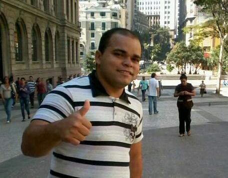 vivendo para gloria de Deus porque sem ele eu nao sou nada