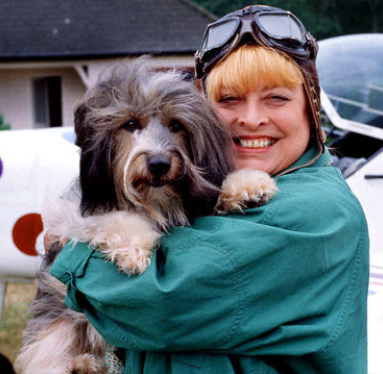 PippinsPoppers's profile picture. I'm basically human, i poo, i eat and i sleep like a sweaty teenager on the dole, also i love bare rides out with Auntie Mable in her big spotty bird.