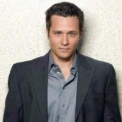 Detective_Kev's profile picture. Close friend of Castle, Esposito and Beckett, detective for NYPD 12e district | #BrokenDesires 18+ RP |