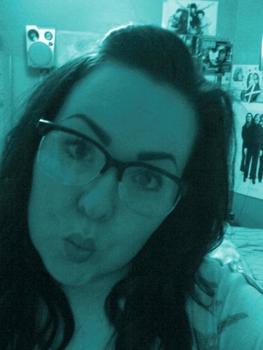 Digital marketing enthusiast looking for the next step - Love trash TV, baking, nail polish and monochrome.