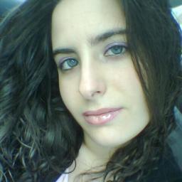 ventura_mery's profile picture. Filóloga Hispánica, investigadora y profesora de ELE y de Lengua Castellana y Literatura. Apasionada de los libros, la música y el cine.