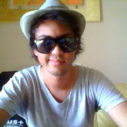 Meu estilo de vida liberta minha mente completamente louco, mas um louco consciente, eu vivo a vida, é assim que se faz!