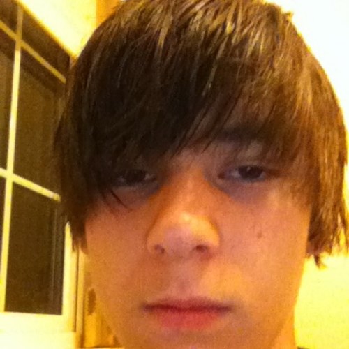 I'm a guy, not gay, I'm straight, I like girls, ages 13-15 are the ages I date. Follow me I follow back!