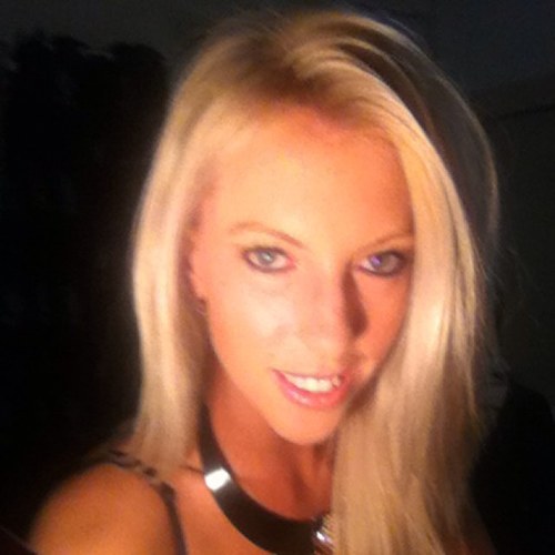 Helpme_Helpthem's profile picture. Be happy ^_^