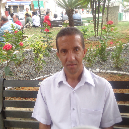 E que 2013, O Senhor Jesus nos ilumine e abençoe...Paz e bem!!!
adiciona no facebook:https://t.co/xojMBN2ZV3 a todos sejam bem vindos.