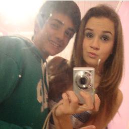 Namo dele aqui,  Tipo nao da para explica o quanto eu AMO esse menino lindo aqui, te quero comigo pra sempre VIDA, TE AMO mto mto BB Dlç @1uma_boba aquii szsz'