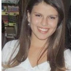15 anos , estudante,alegre , tricolor , amo minha familia e amigos , insistente, curiosa, simpatica, vou atras do que quero (: