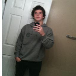 bailyilap's profile picture. i skate and surf.