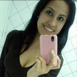 Eu sou o que a Bíblia diz que eu Sou....Amo meu Deus minha Família e Amigos. Se vc sorrir para a vida, ela te trará a razão de viver!
