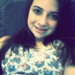 Novo twitter é em razão de que o @lauradopapato foi hackeado  /  http://t.co/4pQjFDomaI