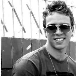 Assinem o meu face haha :*