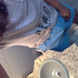 Sou novinho e gosto muito de pica.