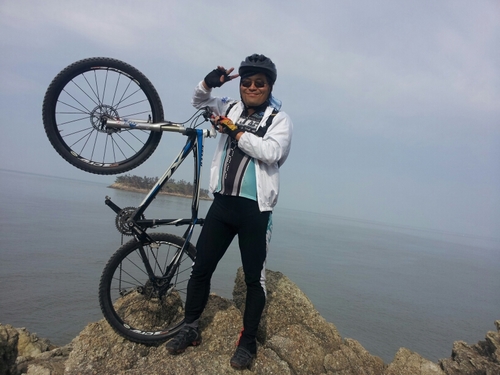 산악자전거를 좋아합니다